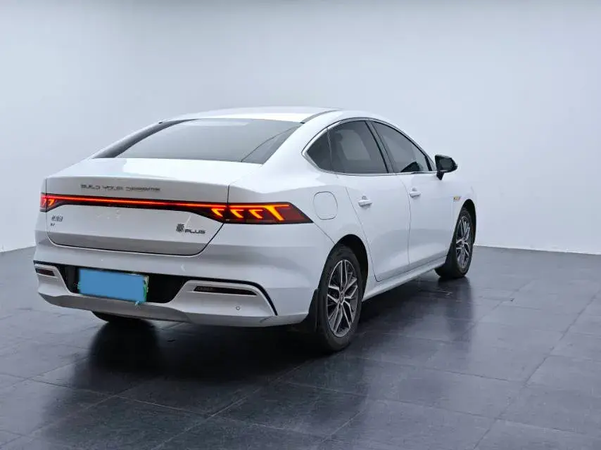 2021 BYD QIN thumbnail 4