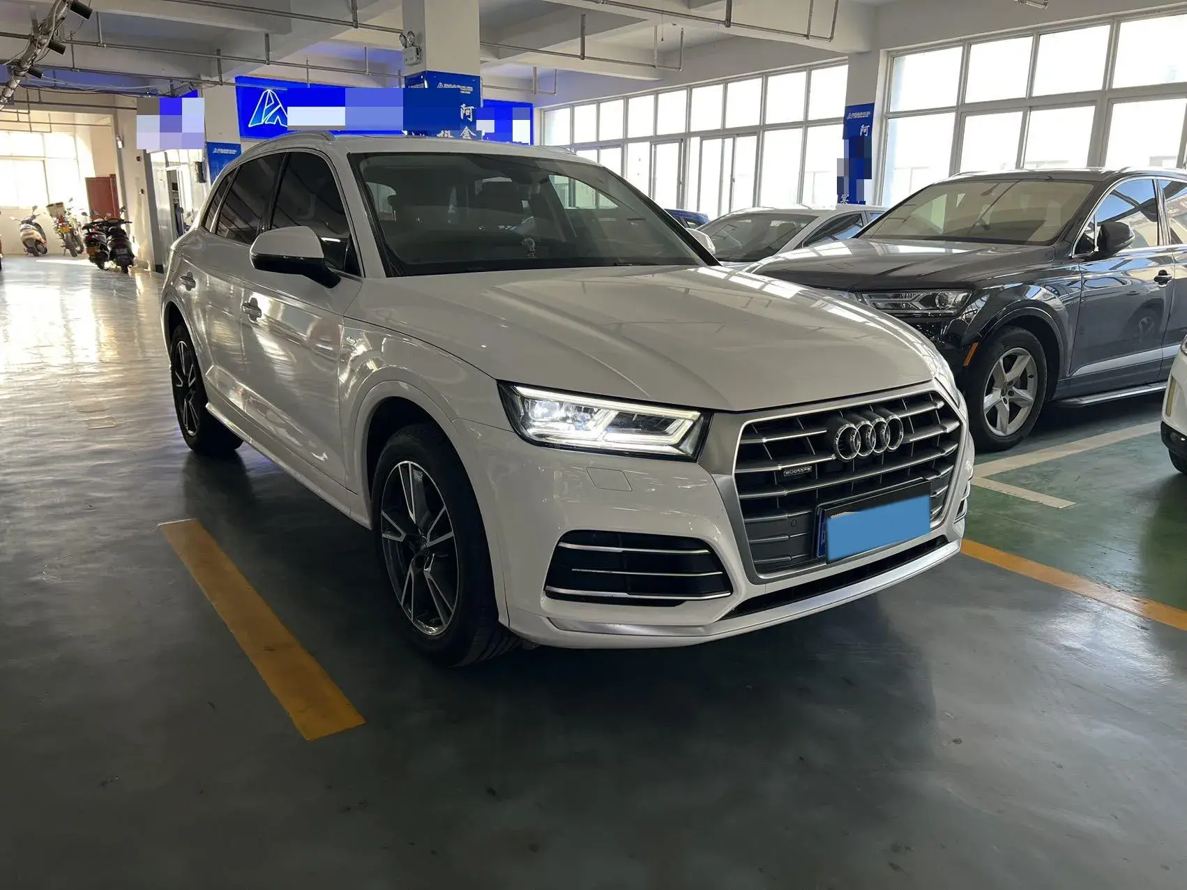 2020 AUDI Q5L thumbnail 3