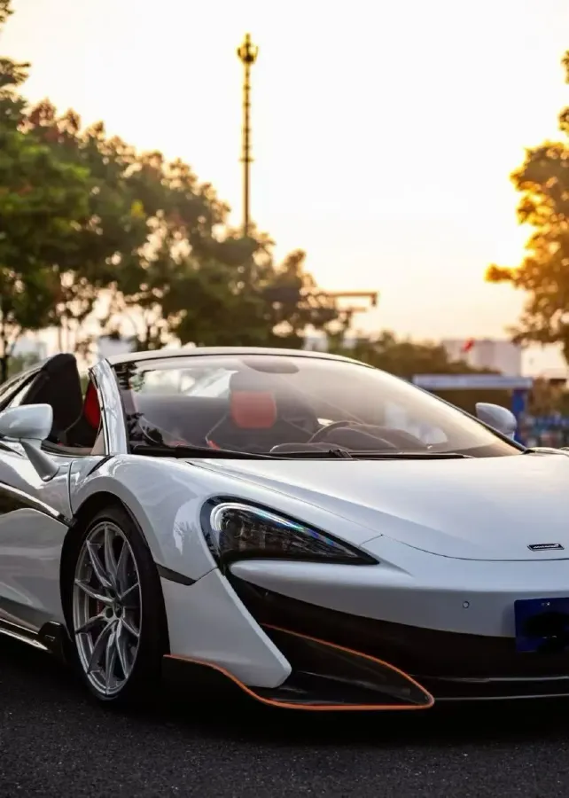 2019 McLaren 600LT 3.8T 600HP V8 7DCT,autocango,china used car exporter,china ev exporter,chinese used car exporter,chinese used ev exporter