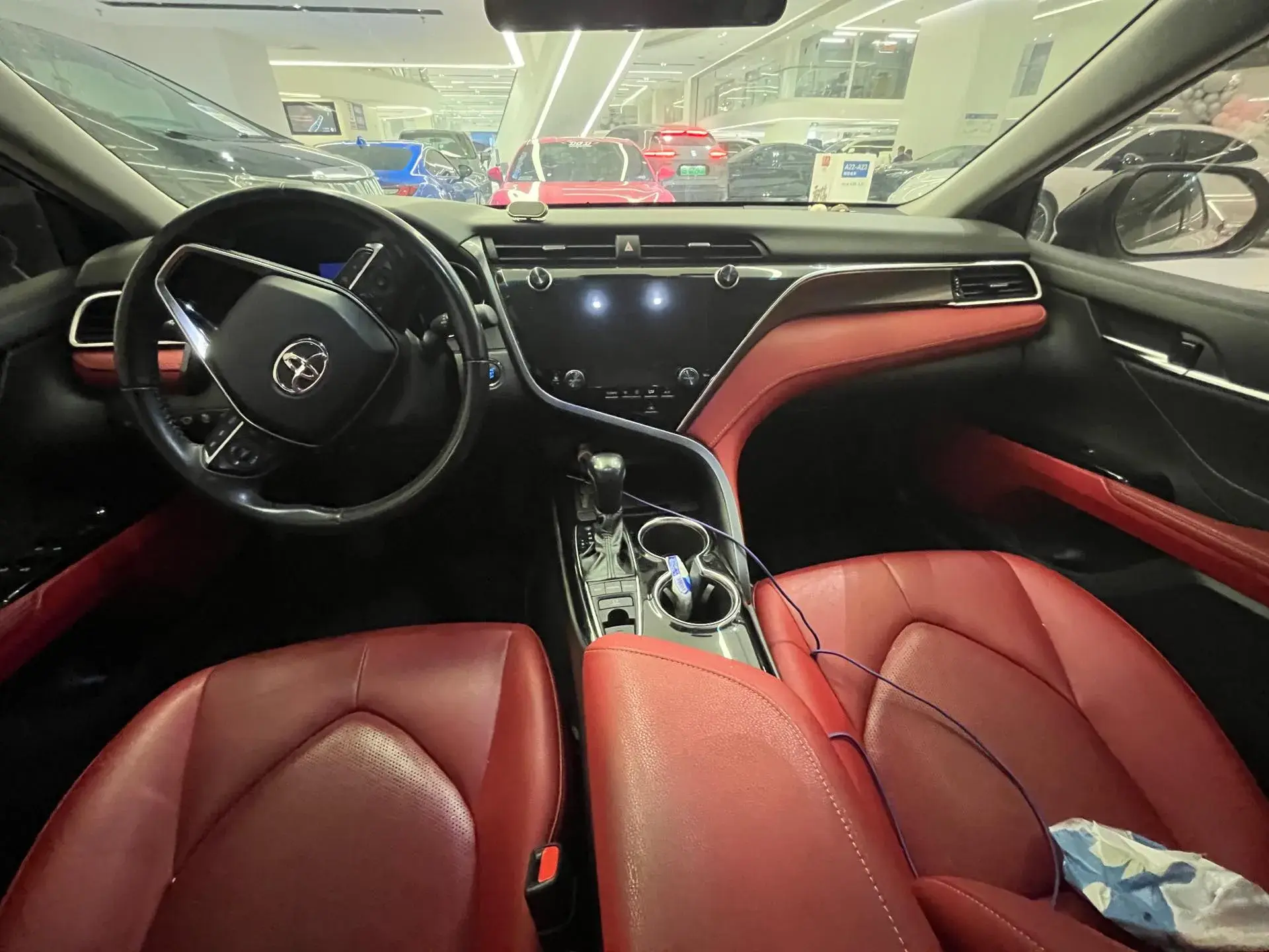 2019 TOYOTA CAMRY thumbnail 3