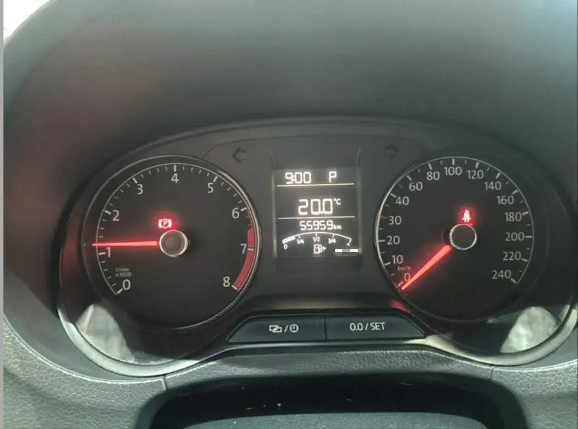 2018 VOLKSWAGEN POLO thumbnail 4