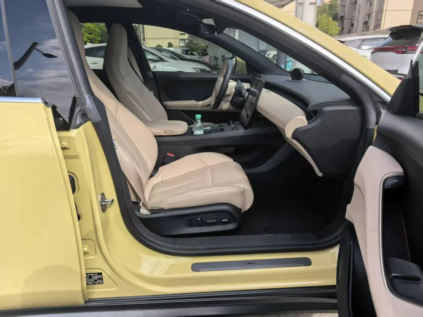 2022 NIO ET5 thumbnail 3