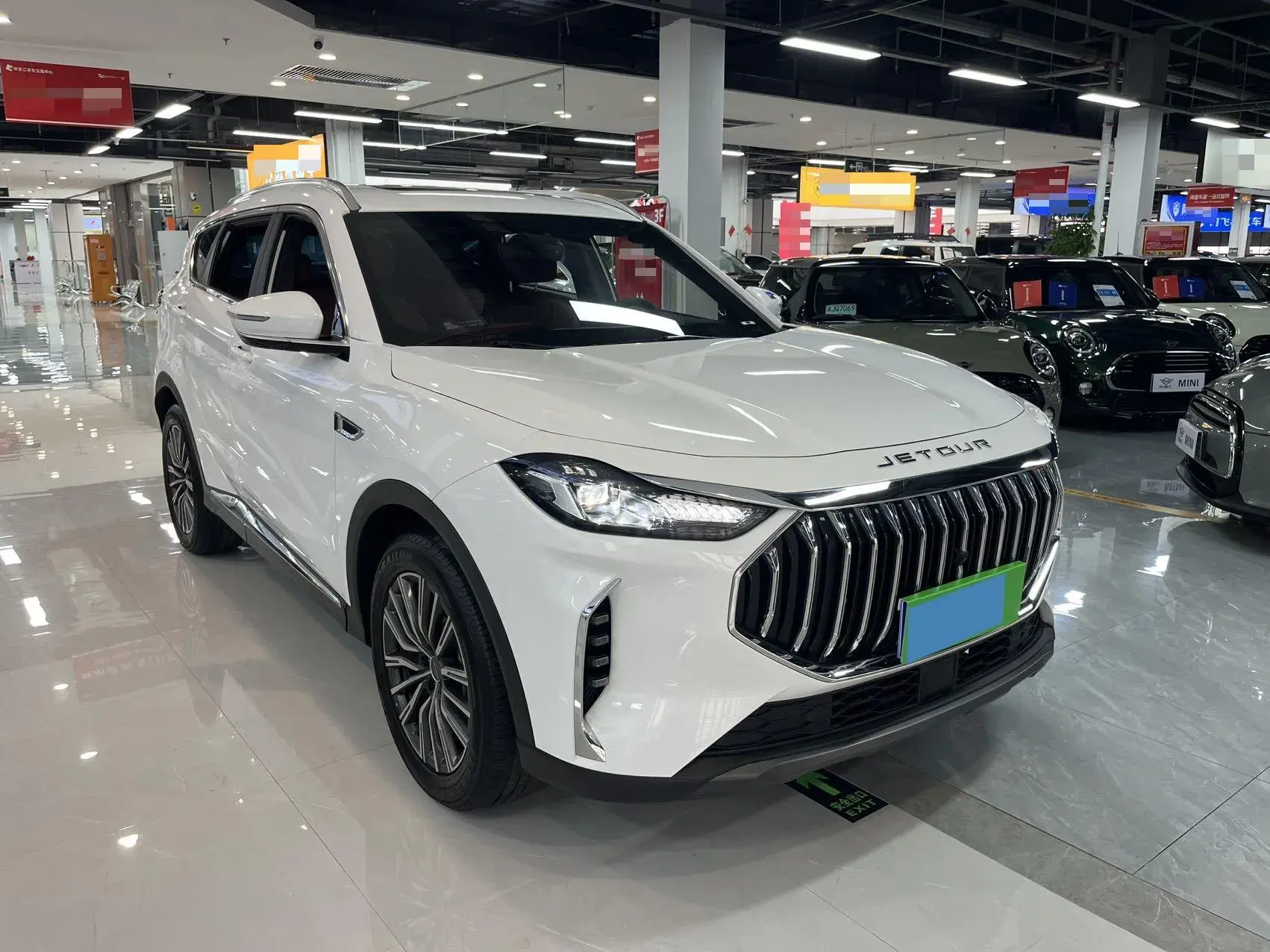 2025 JETOUR X70 thumbnail 3