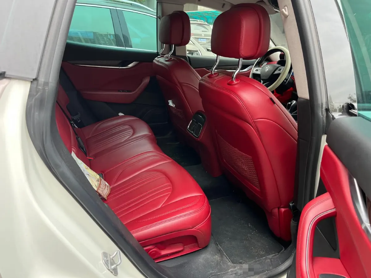 2018 Maserati Levante 3.0T 350HP V6 8AT,autocango,china used car exporter,china ev exporter,chinese used car exporter,chinese used ev exporter