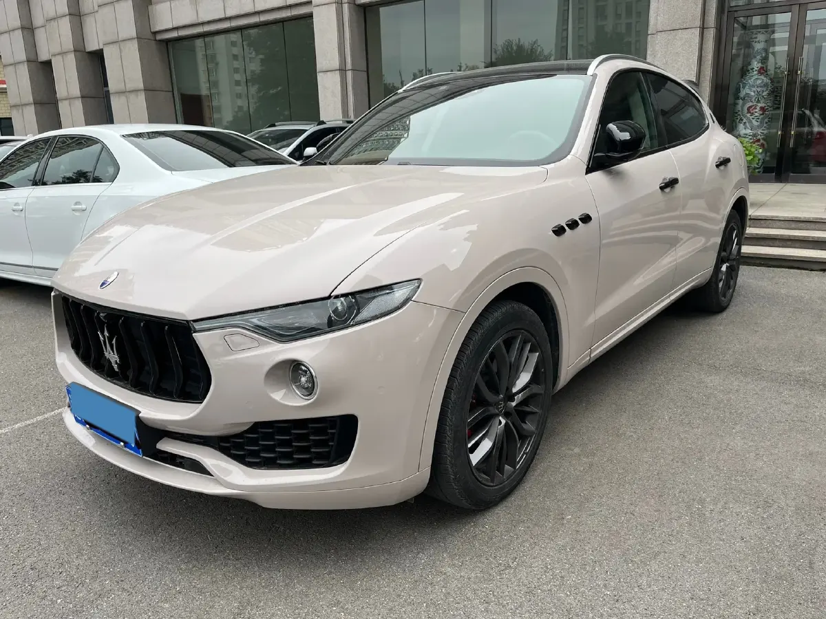 2018 Maserati Levante 3.0T 350HP V6 8AT