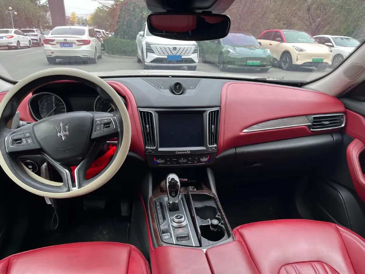 2018 Maserati Levante 3.0T 350HP V6 8AT,autocango,china used car exporter,china ev exporter,chinese used car exporter,chinese used ev exporter