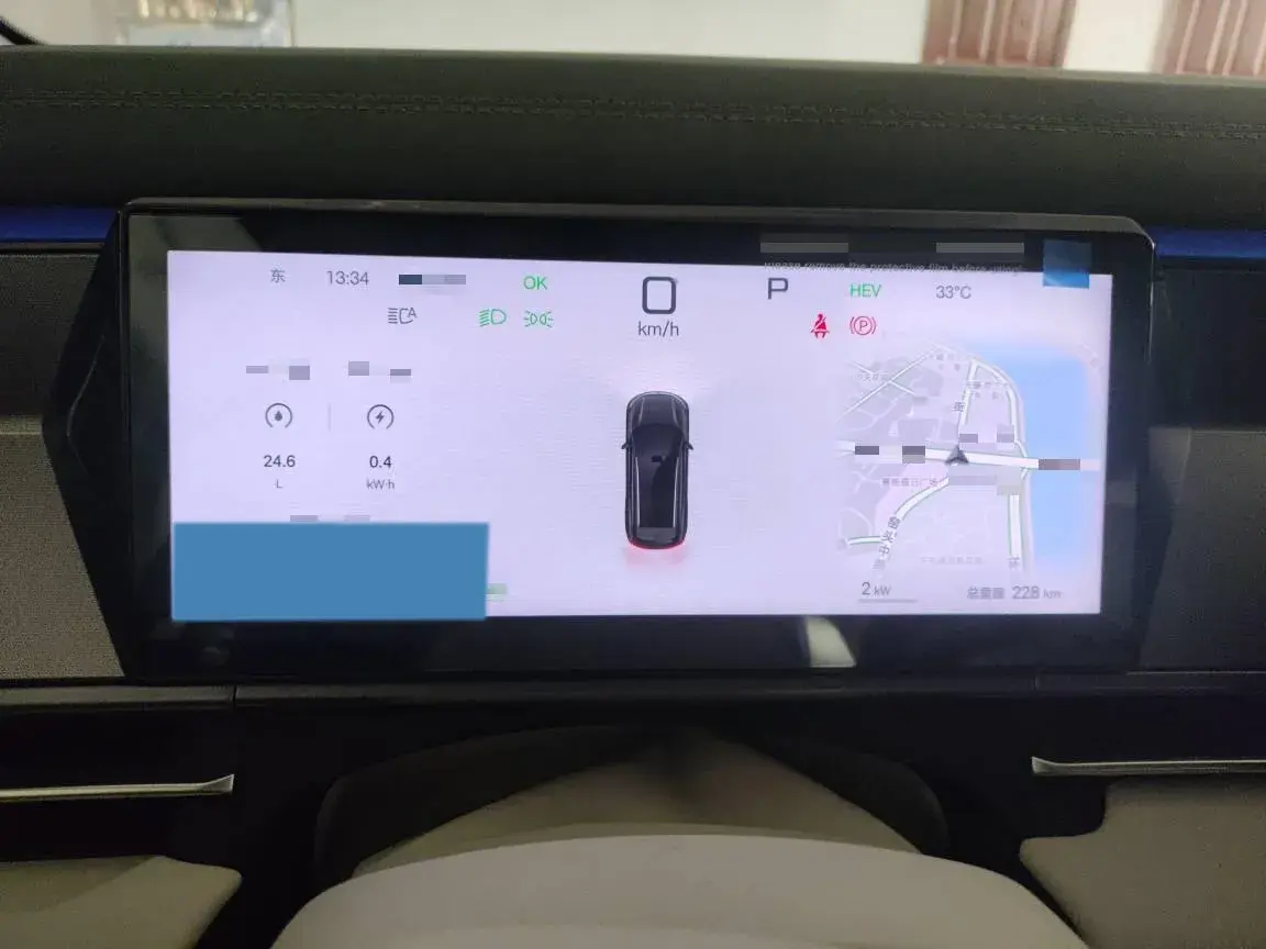 2025 BYD TANGL thumbnail 3