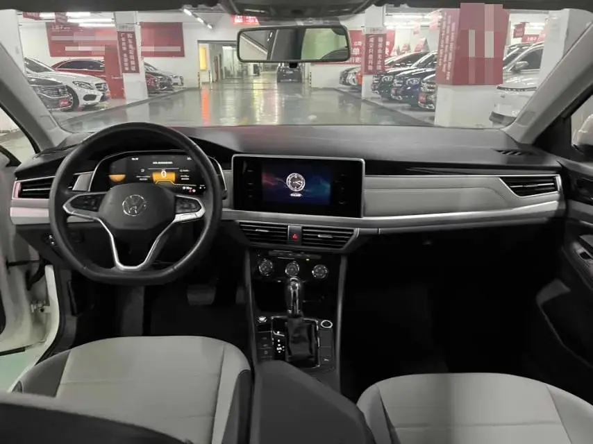 2023 VOLKSWAGEN BORA thumbnail 4