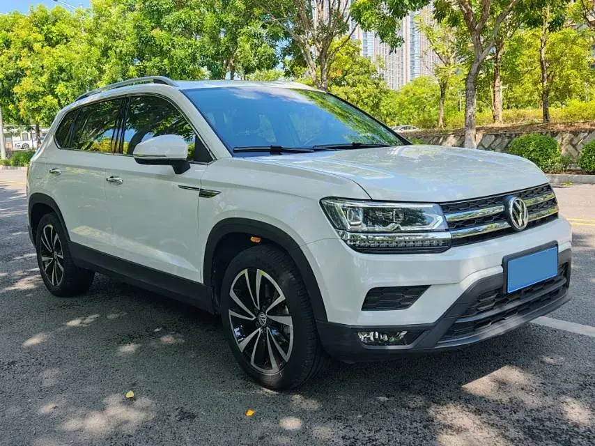 2020 VOLKSWAGEN THARU thumbnail 3