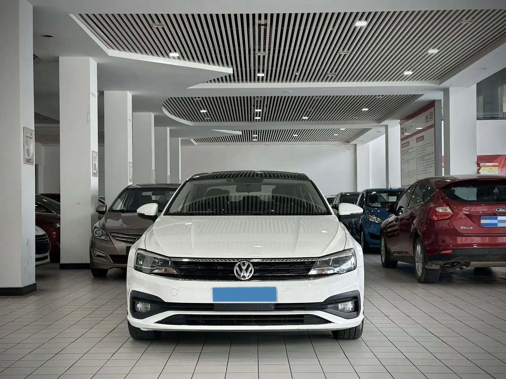 2019 VOLKSWAGEN LAMANDO thumbnail 2