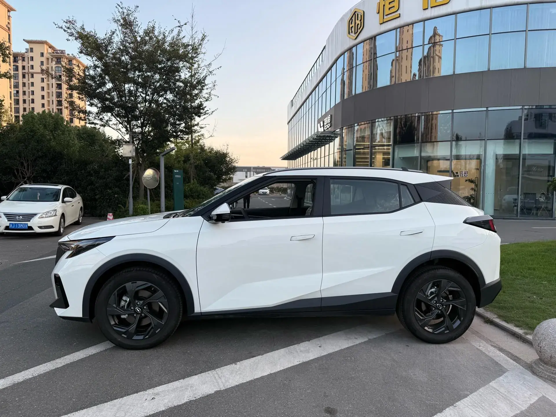 2023 GAC TRUMPCHI thumbnail 4