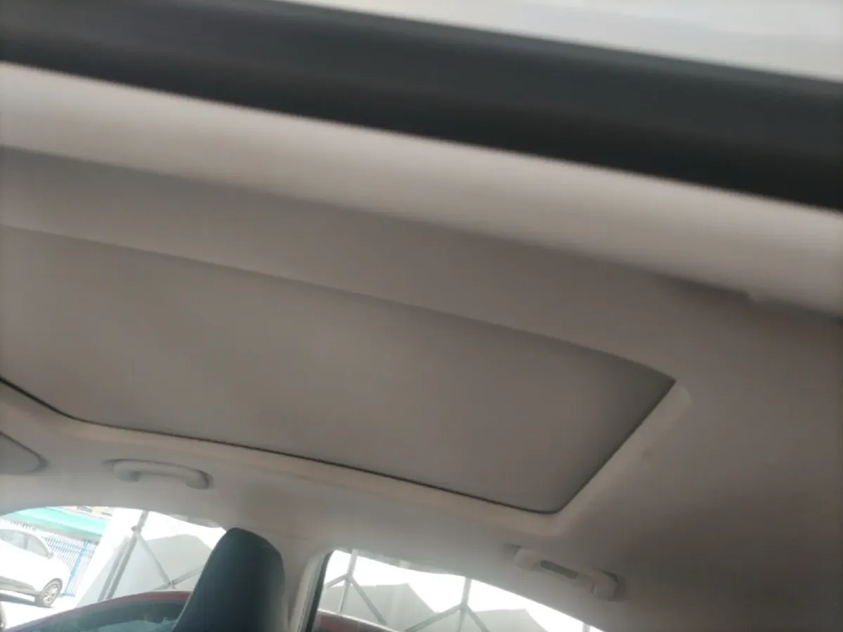 2022 Roewe Whale 2.0T 231HP L4 8AT,autocango,china used car exporter,china ev exporter,chinese used car exporter,chinese used ev exporter