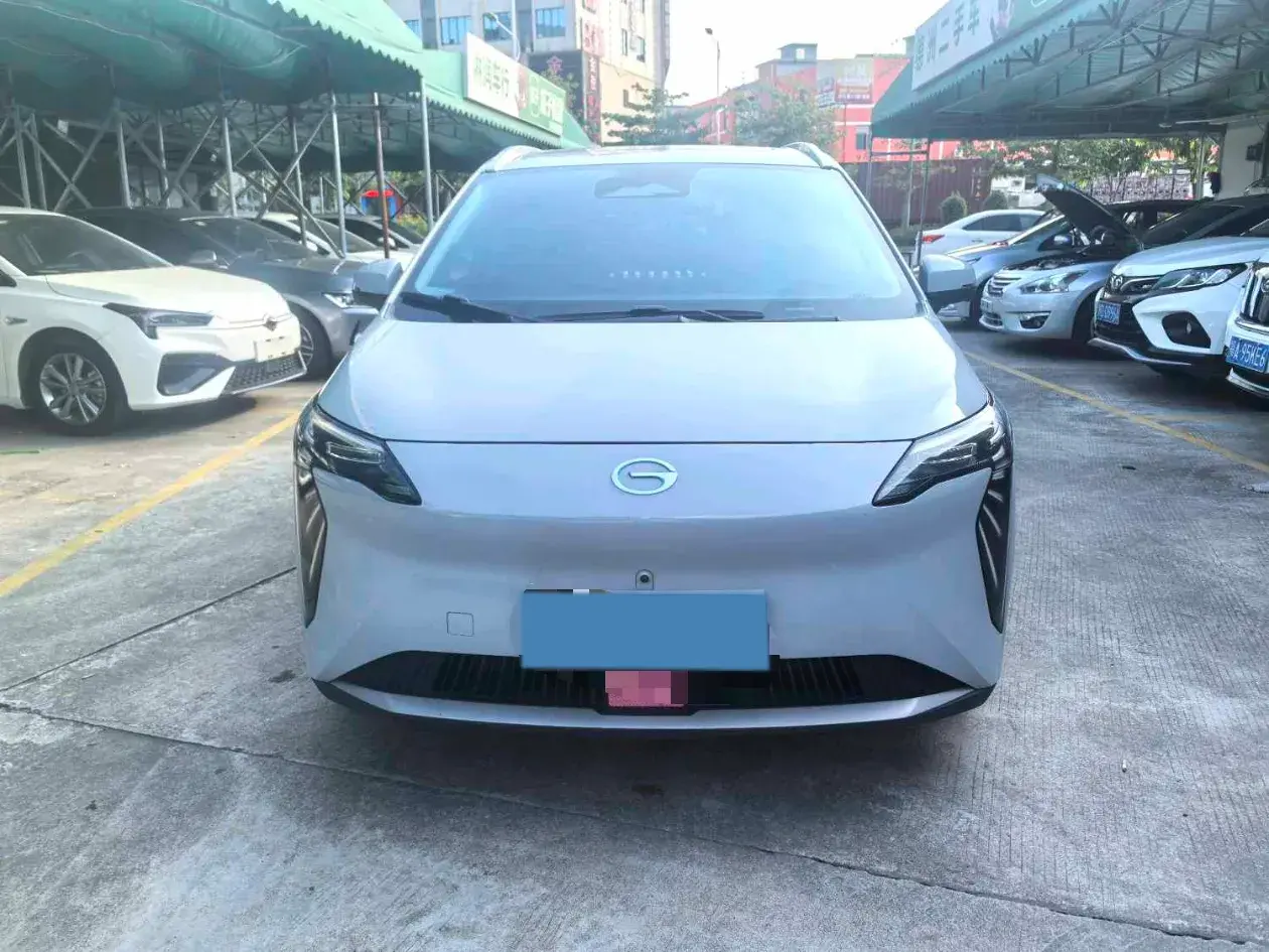 2023 AION Y thumbnail 2