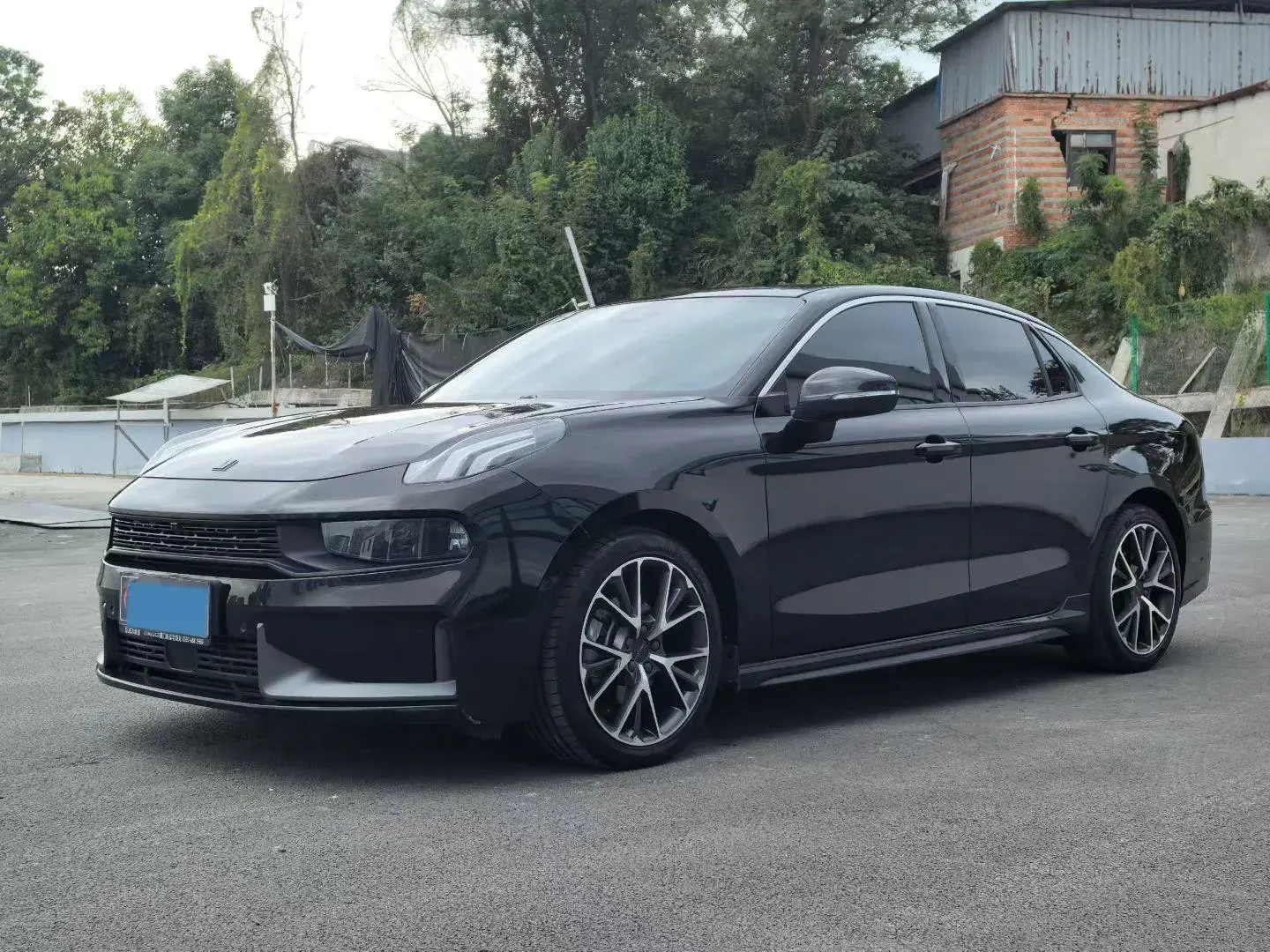 2022 LYNK&CO 03 view 1