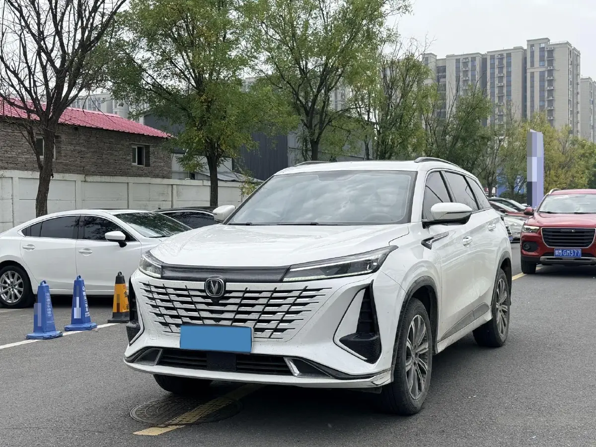2024 ChangAn CS75 Plus 1.5T 188HP L4 8AT