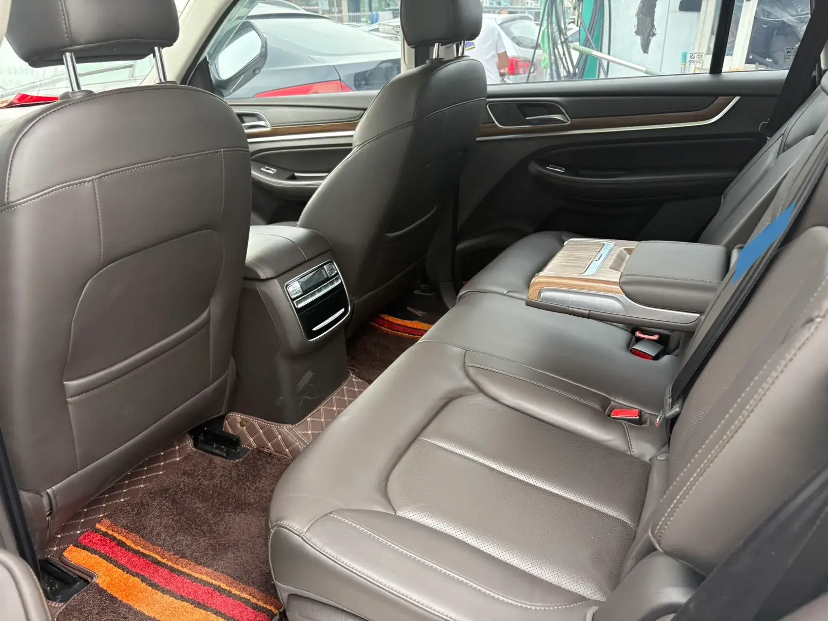 2019 ROEWE RX8 thumbnail 4