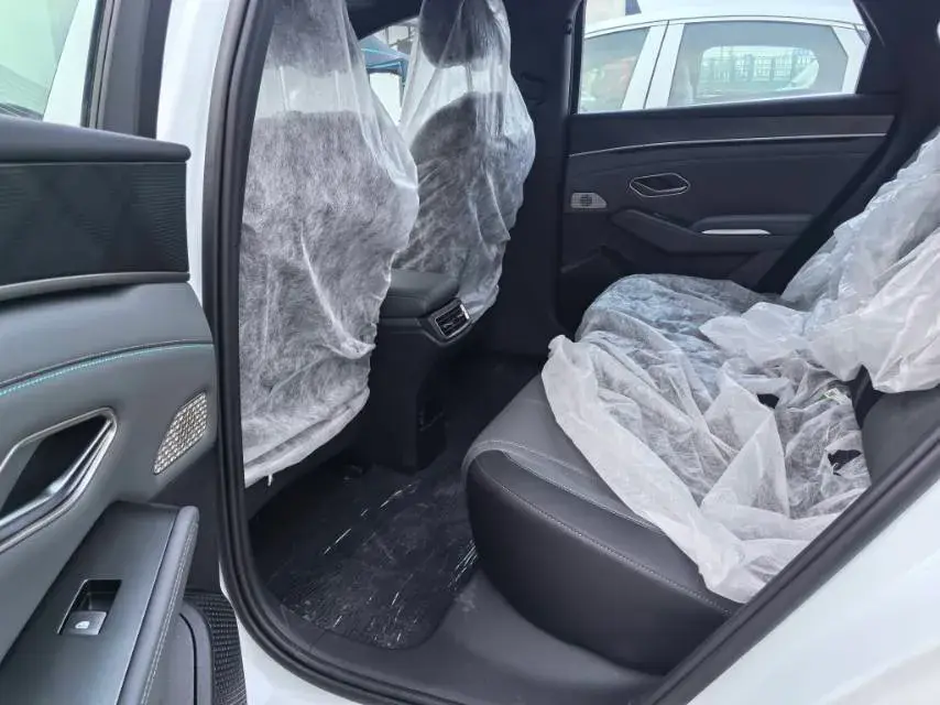 2024 BYD QIN thumbnail 3