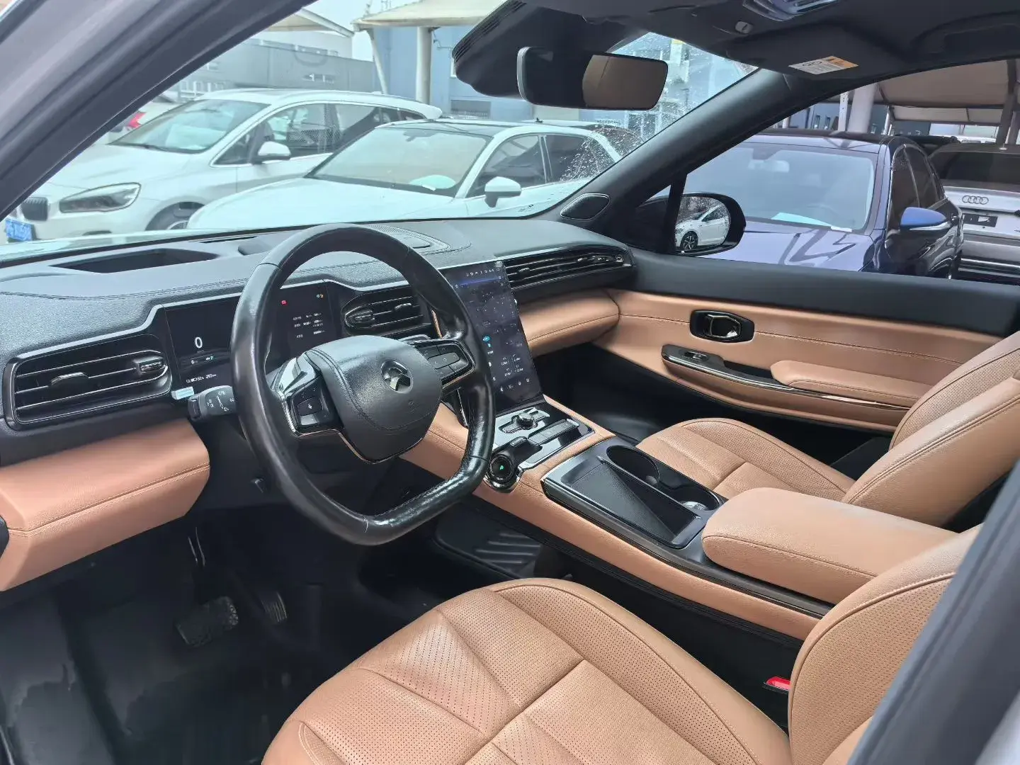 2022 NIO ES8 thumbnail 4