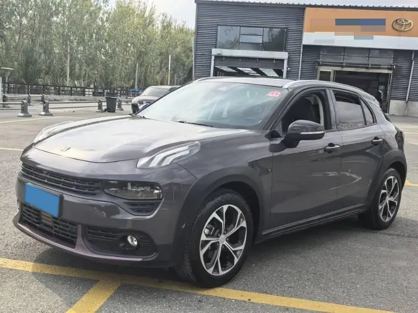 2020 LYNK&CO 02 view 1