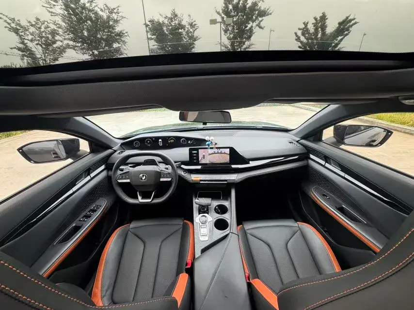 2023 CHANGAN UNI-V thumbnail 4