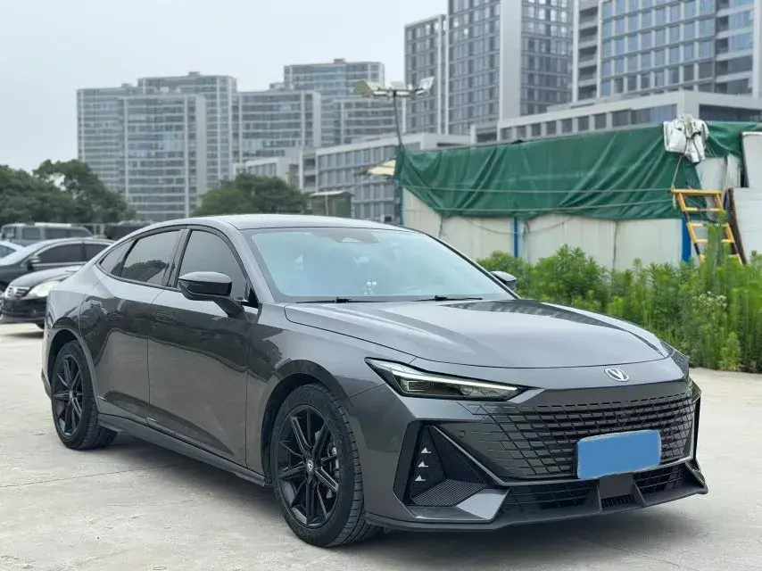 2023 CHANGAN UNI-V thumbnail 3