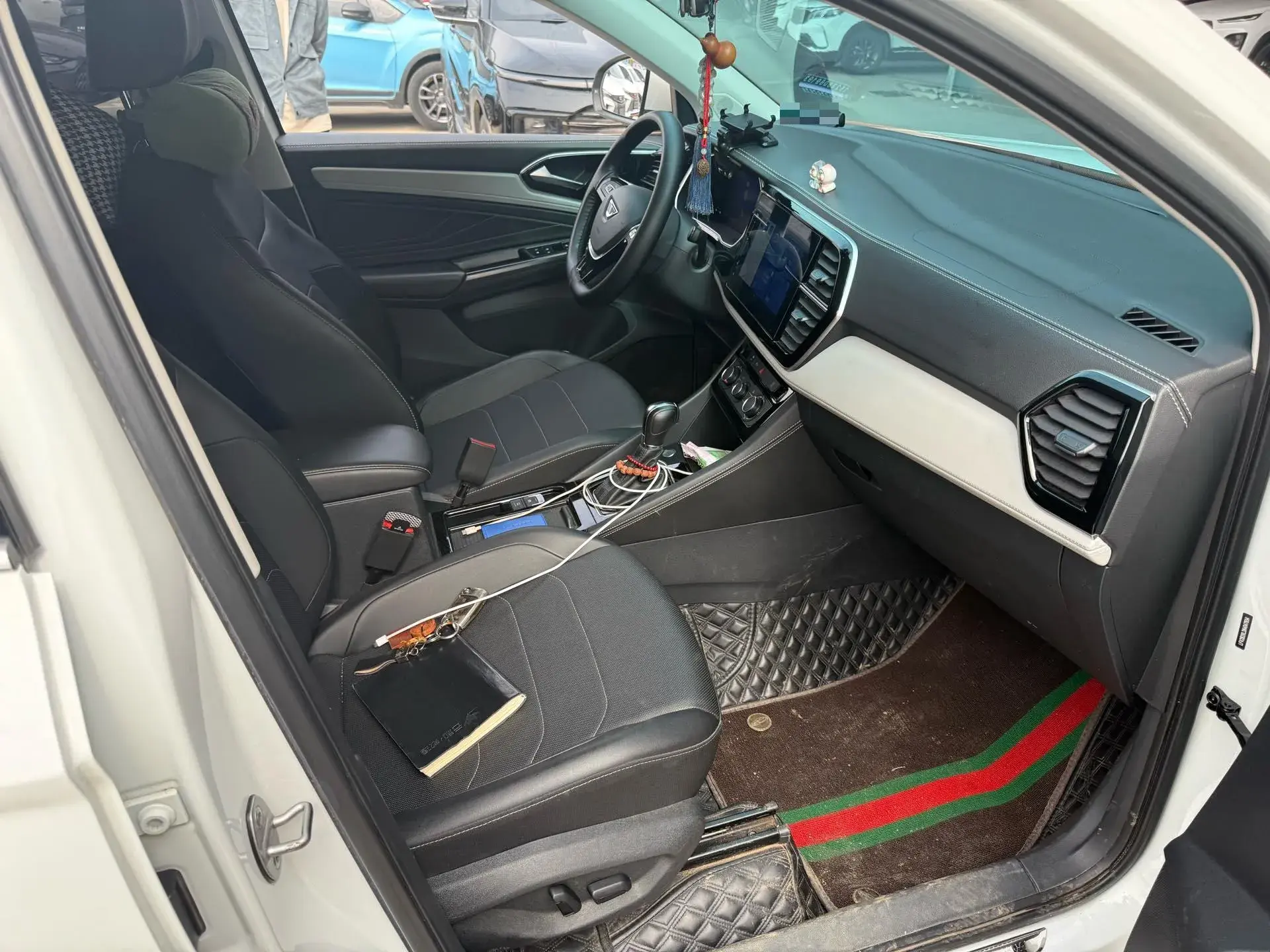 2022 JETTA VS7 thumbnail 4