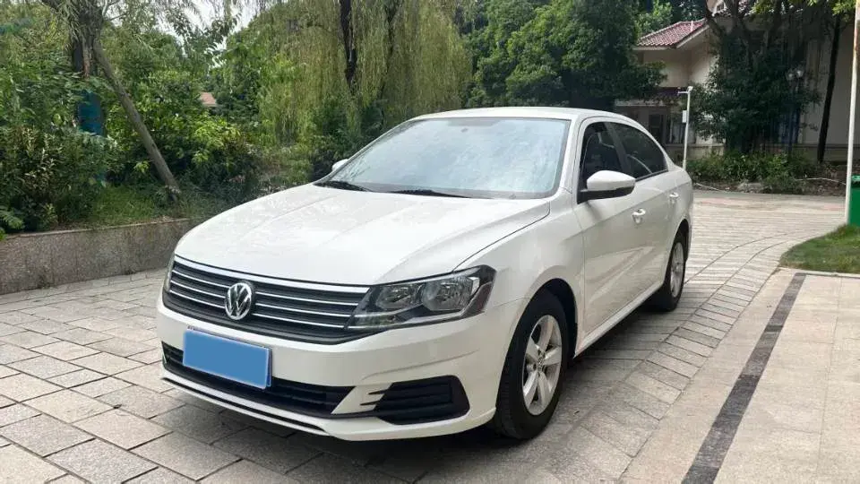 2019 VOLKSWAGEN LAVIDA view 1