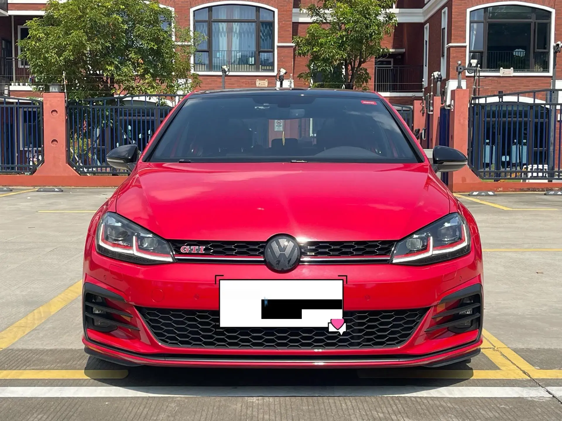 2019 VOLKSWAGEN GOLFGTI thumbnail 3
