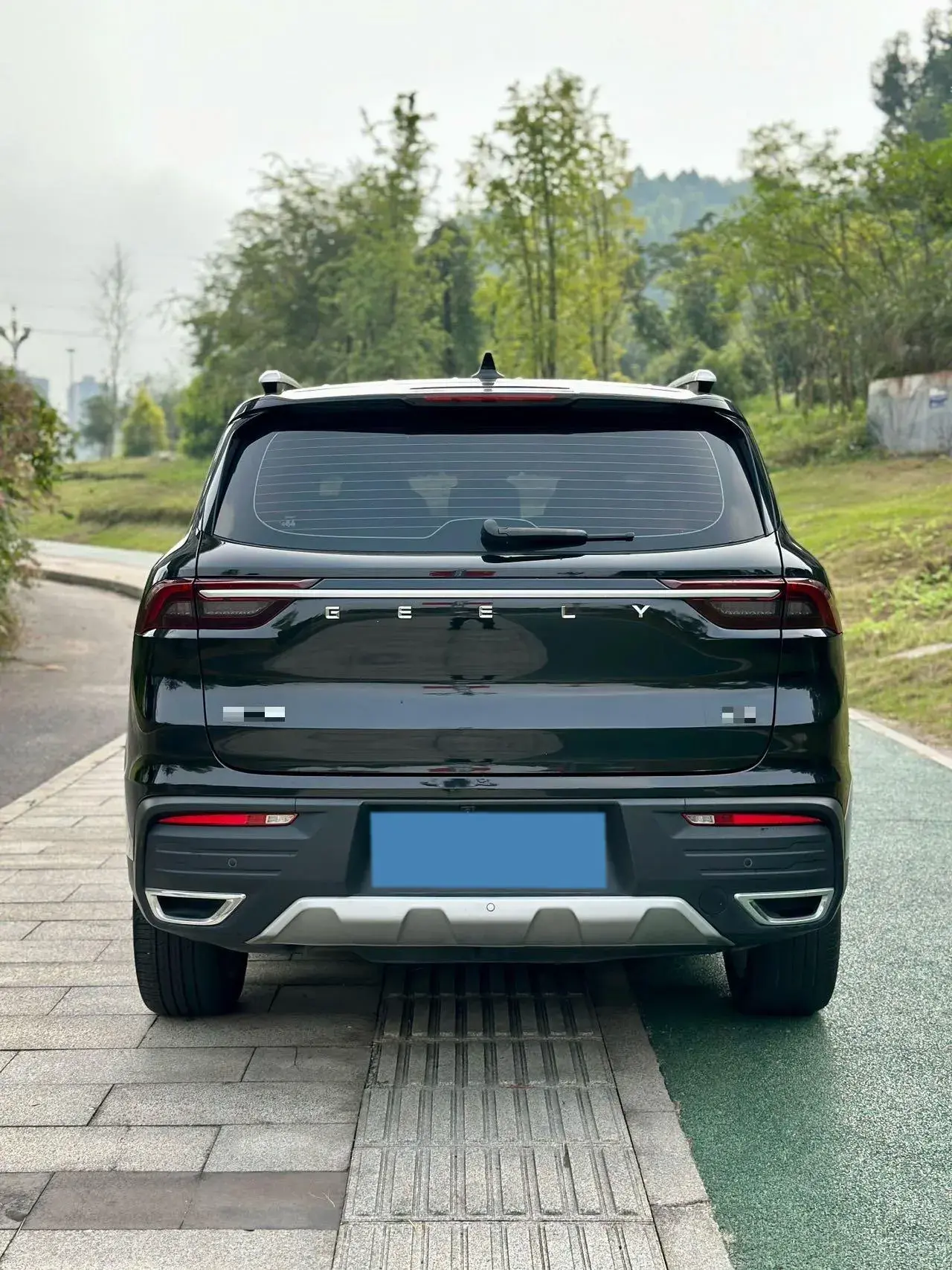 2022 GEELY OKAVANGO thumbnail 4