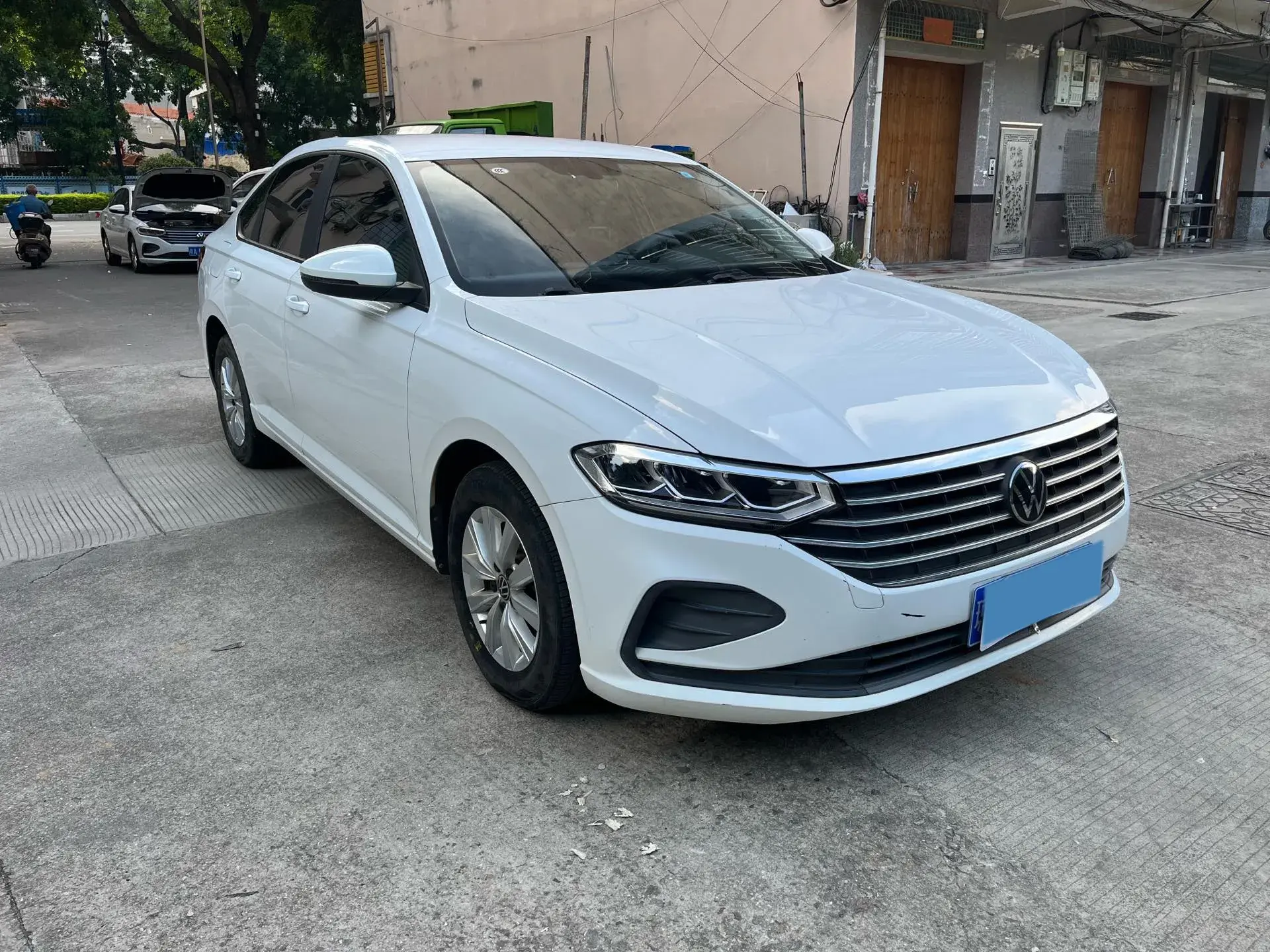 2023 VOLKSWAGEN LAVIDA thumbnail 3