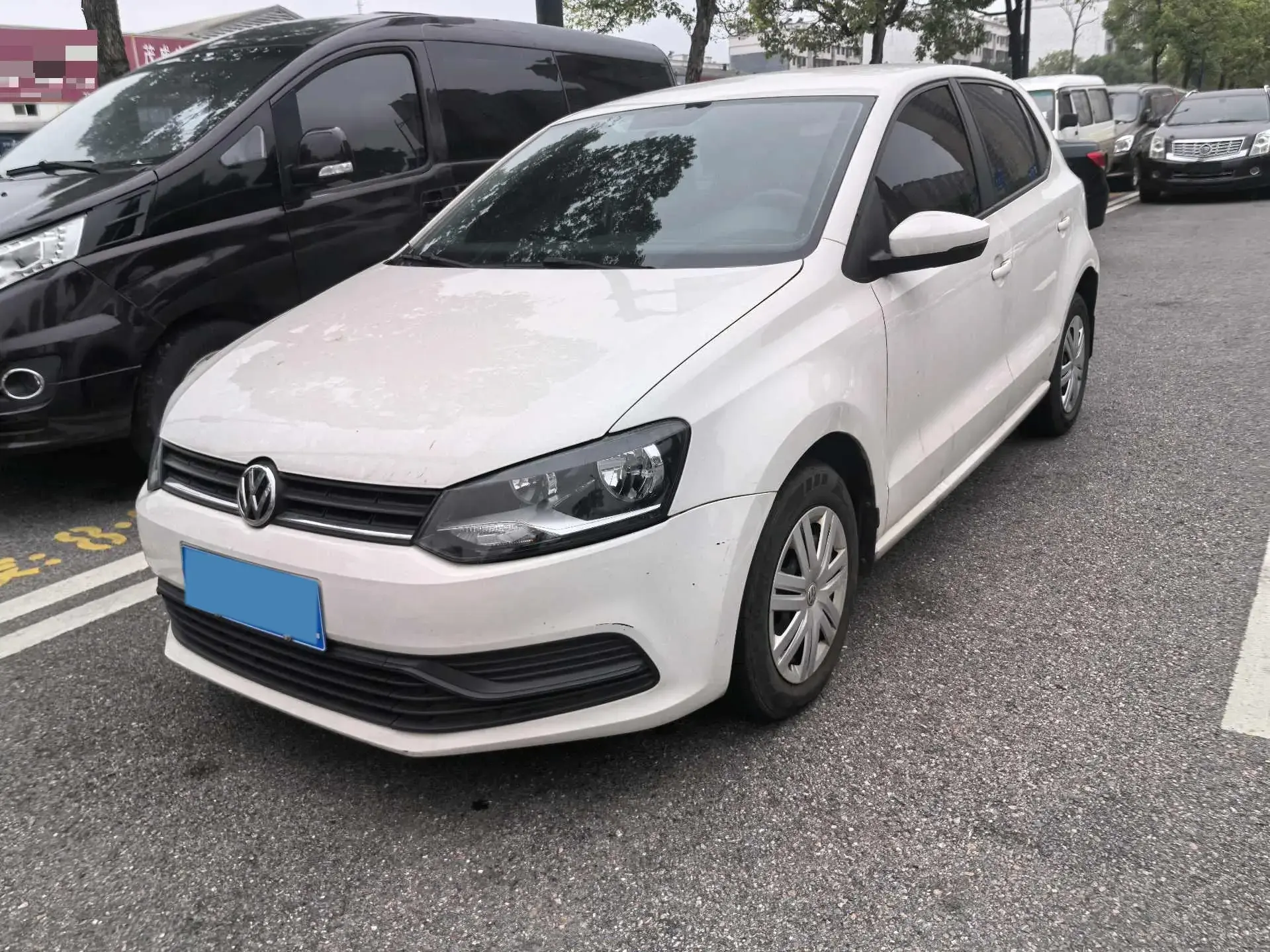 2018 VOLKSWAGEN POLO view 1