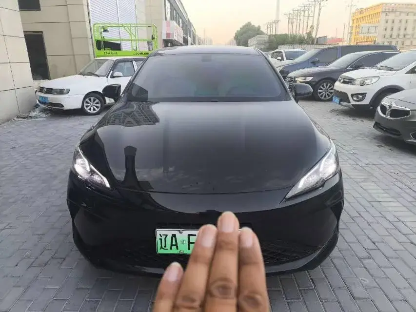 2025 BYD SEAL05 thumbnail 2