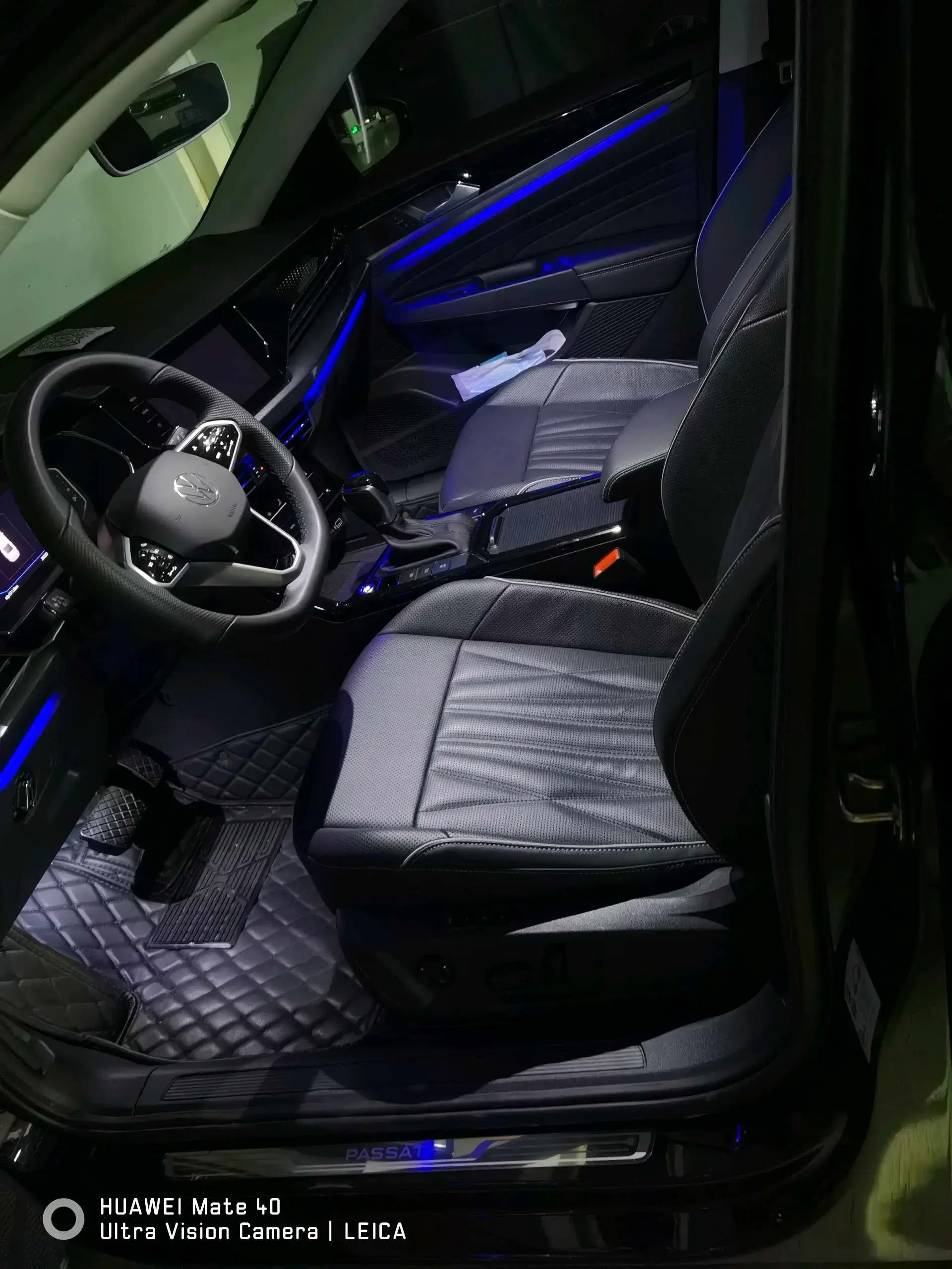 2022 VOLKSWAGEN PASSAT thumbnail 4