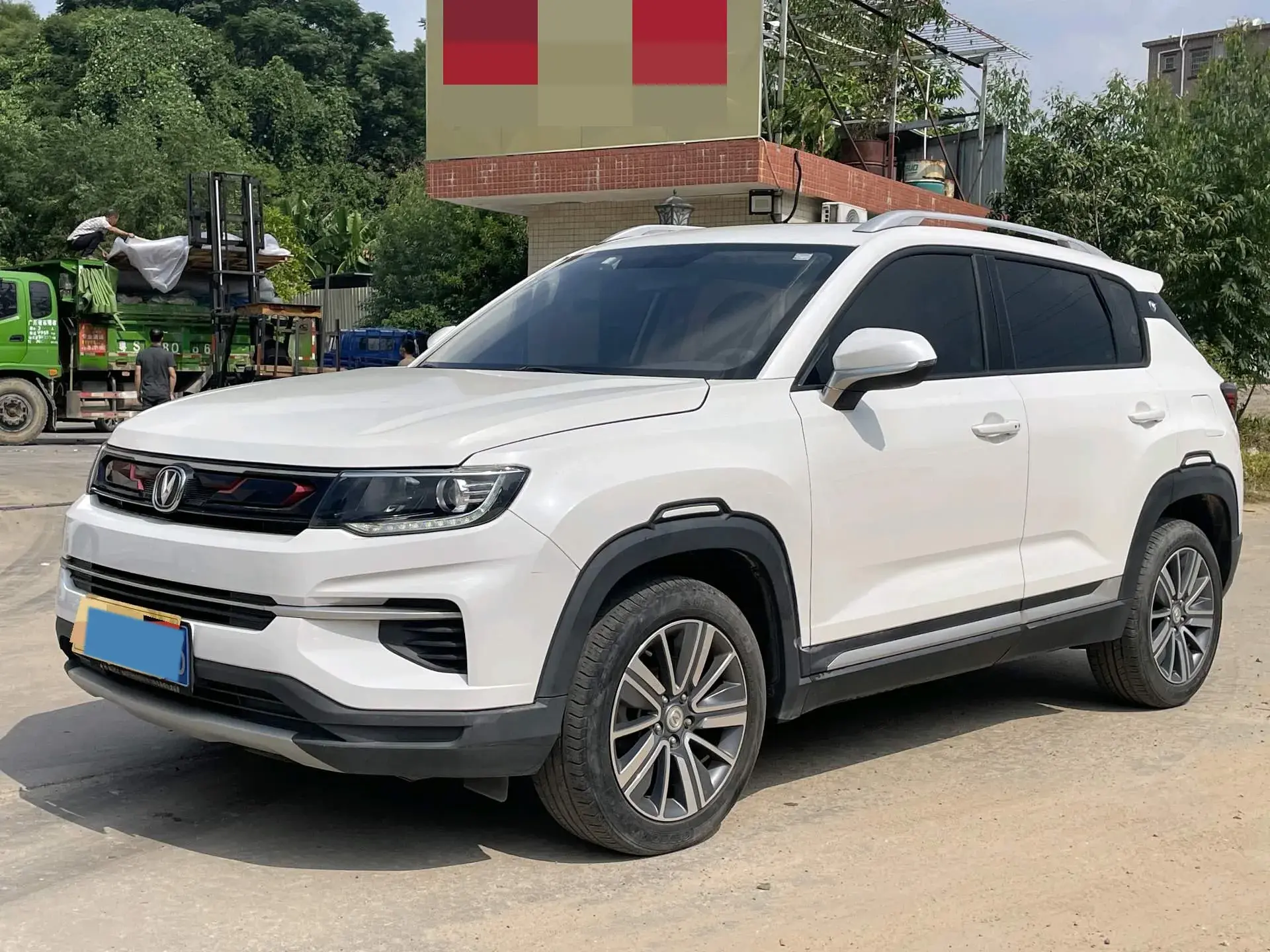 2019 CHANGAN CS35 view 1