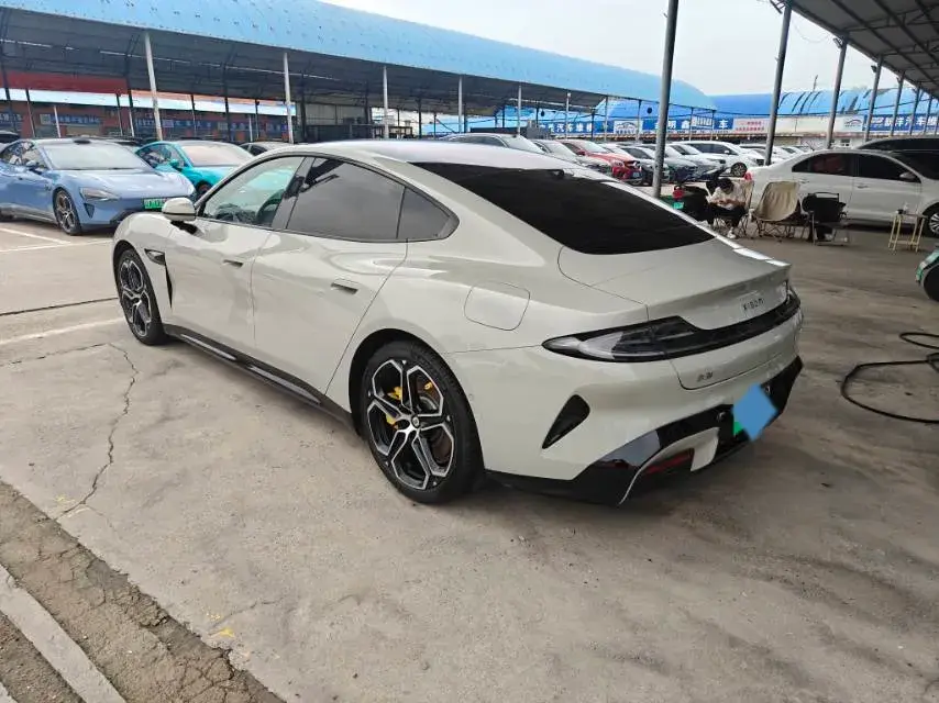 2024 MI SU7 thumbnail 2