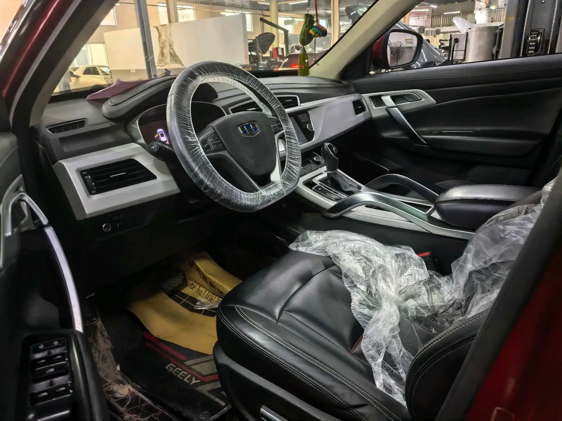 2018 GEELY AZKARRA thumbnail 3
