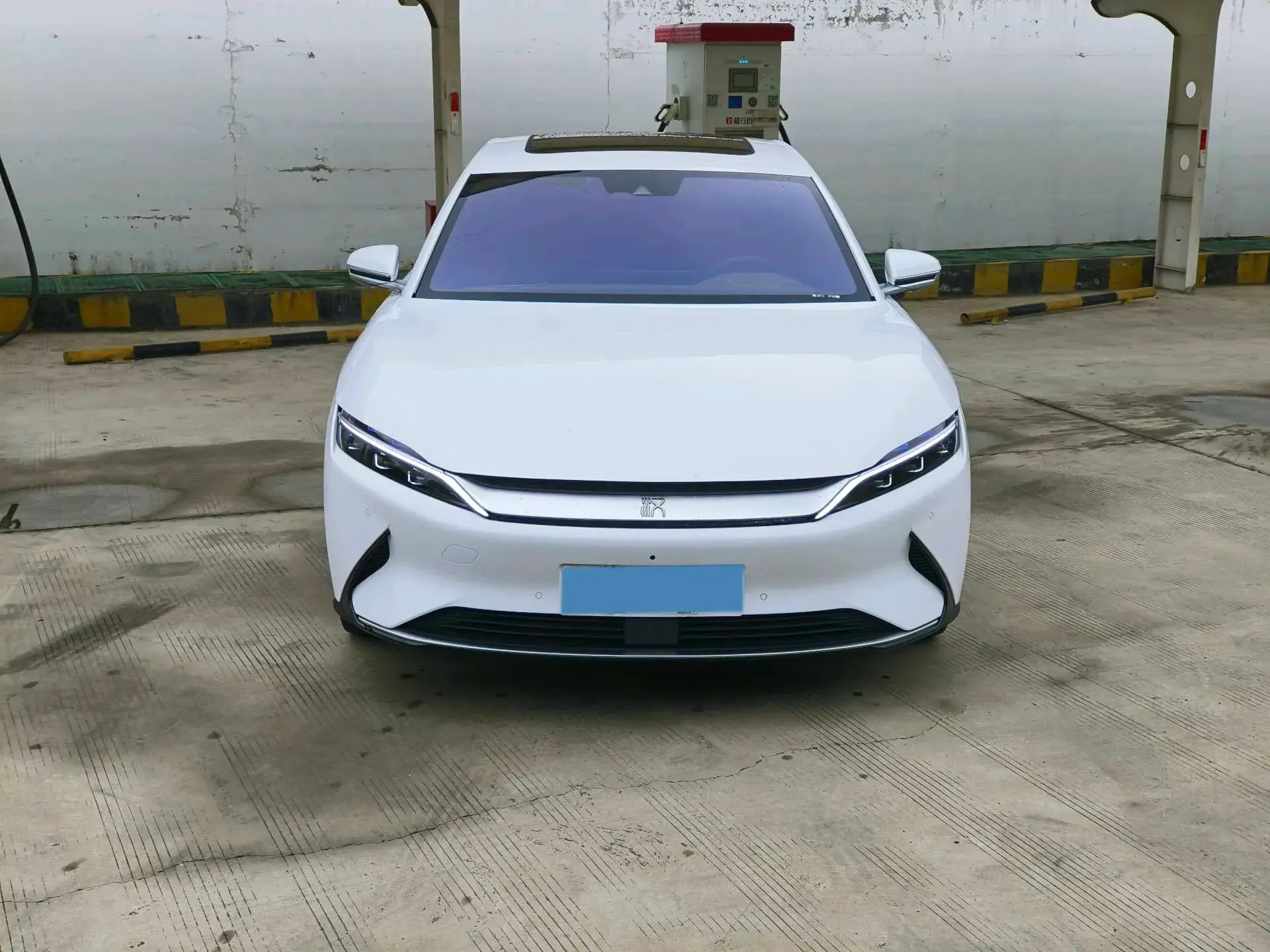 2020 BYD HAN thumbnail 2