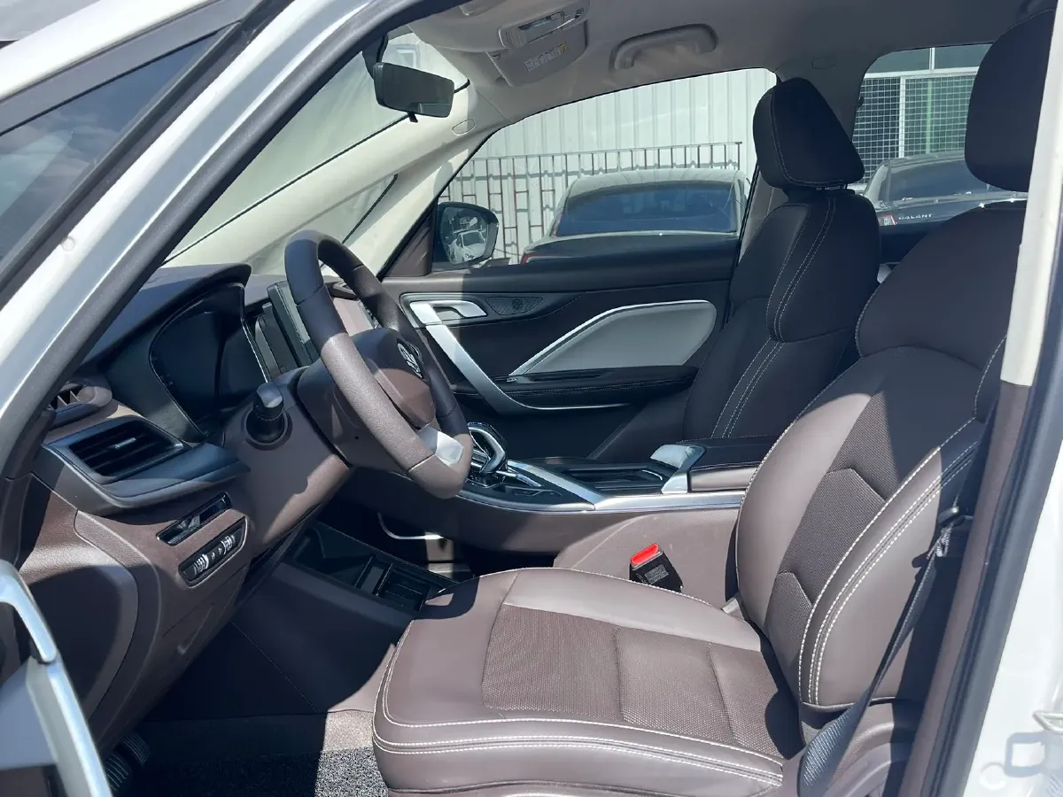 2021 LiFan Maple 80v BEV 53KWH,autocango,china used car exporter,china ev exporter,chinese used car exporter,chinese used ev exporter