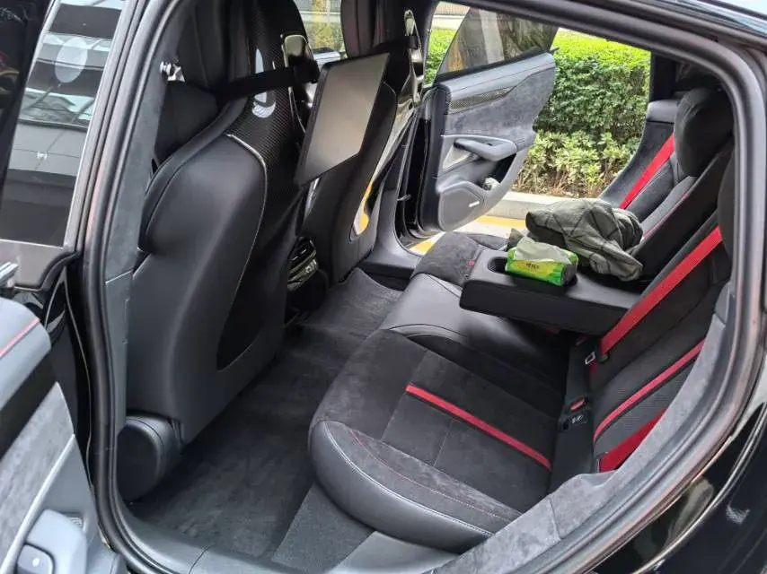 2025 MI SU7 thumbnail 4