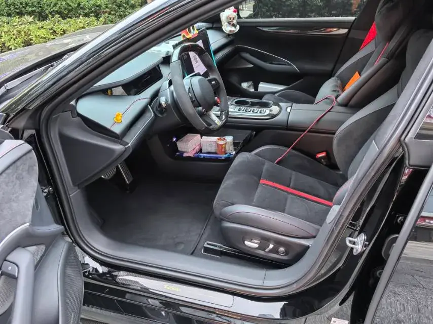 2025 MI SU7 thumbnail 3