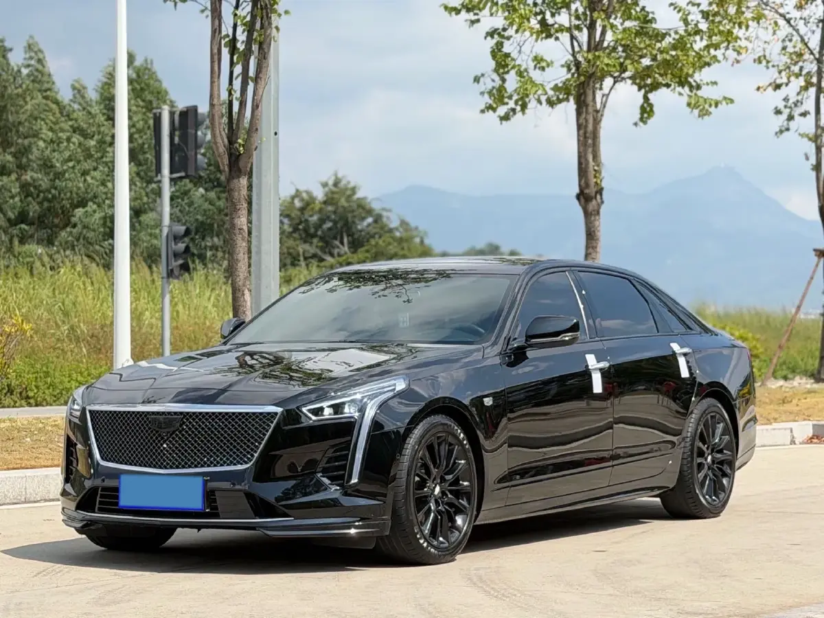 2022 Cadillac CT6 2.0T 237HP L4 10AT