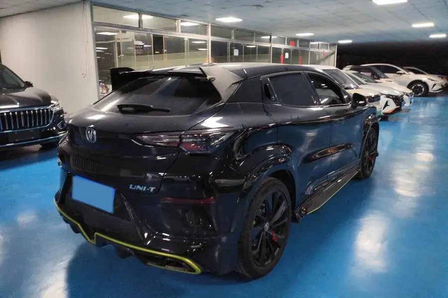 2022 CHANGAN UNI-T thumbnail 2