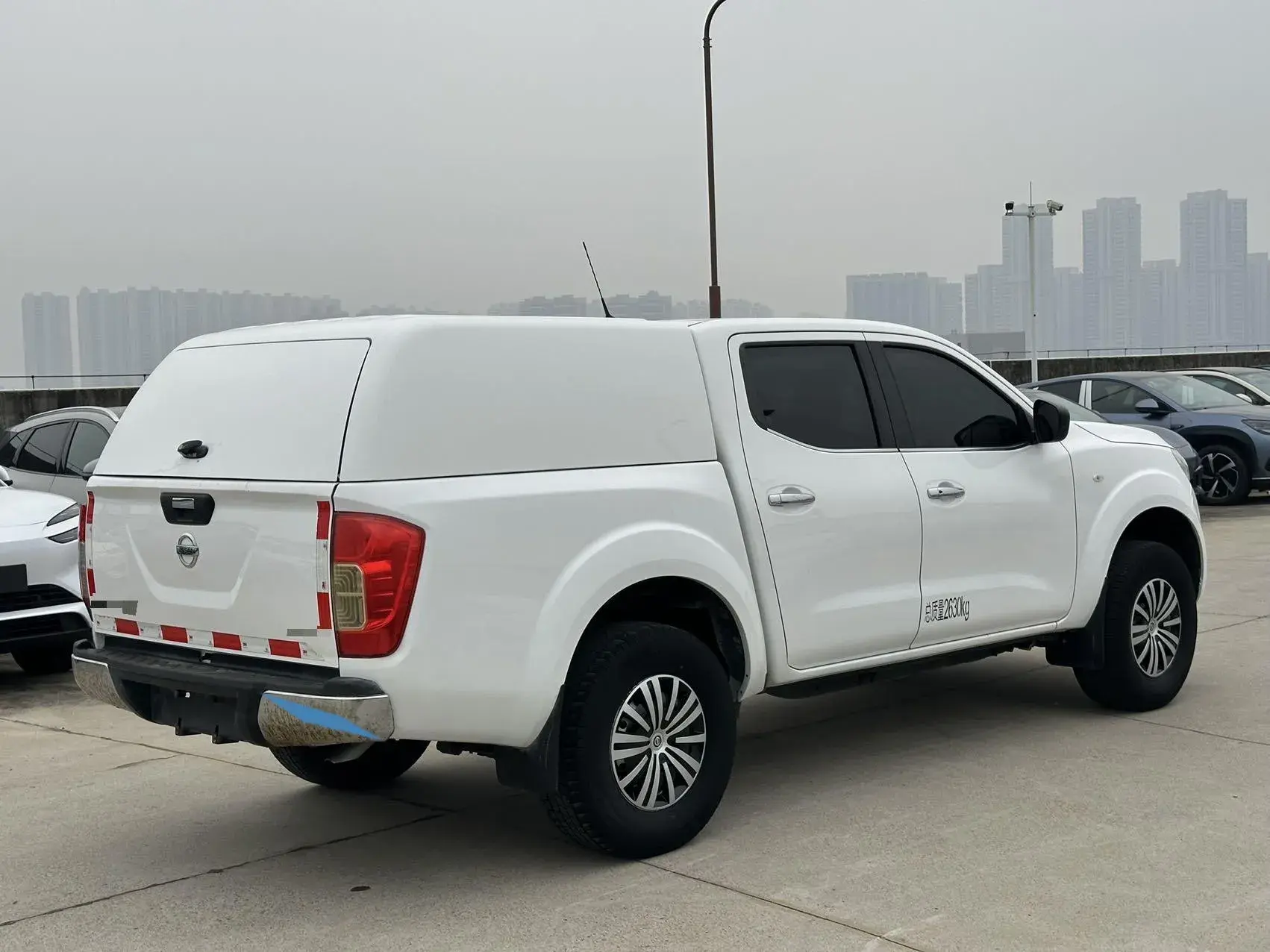 2019 NISSAN NAVARA thumbnail 4