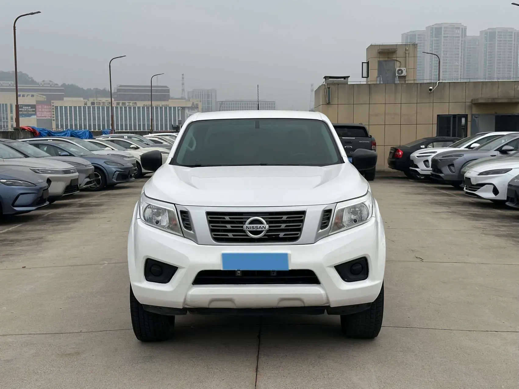 2019 NISSAN NAVARA thumbnail 2