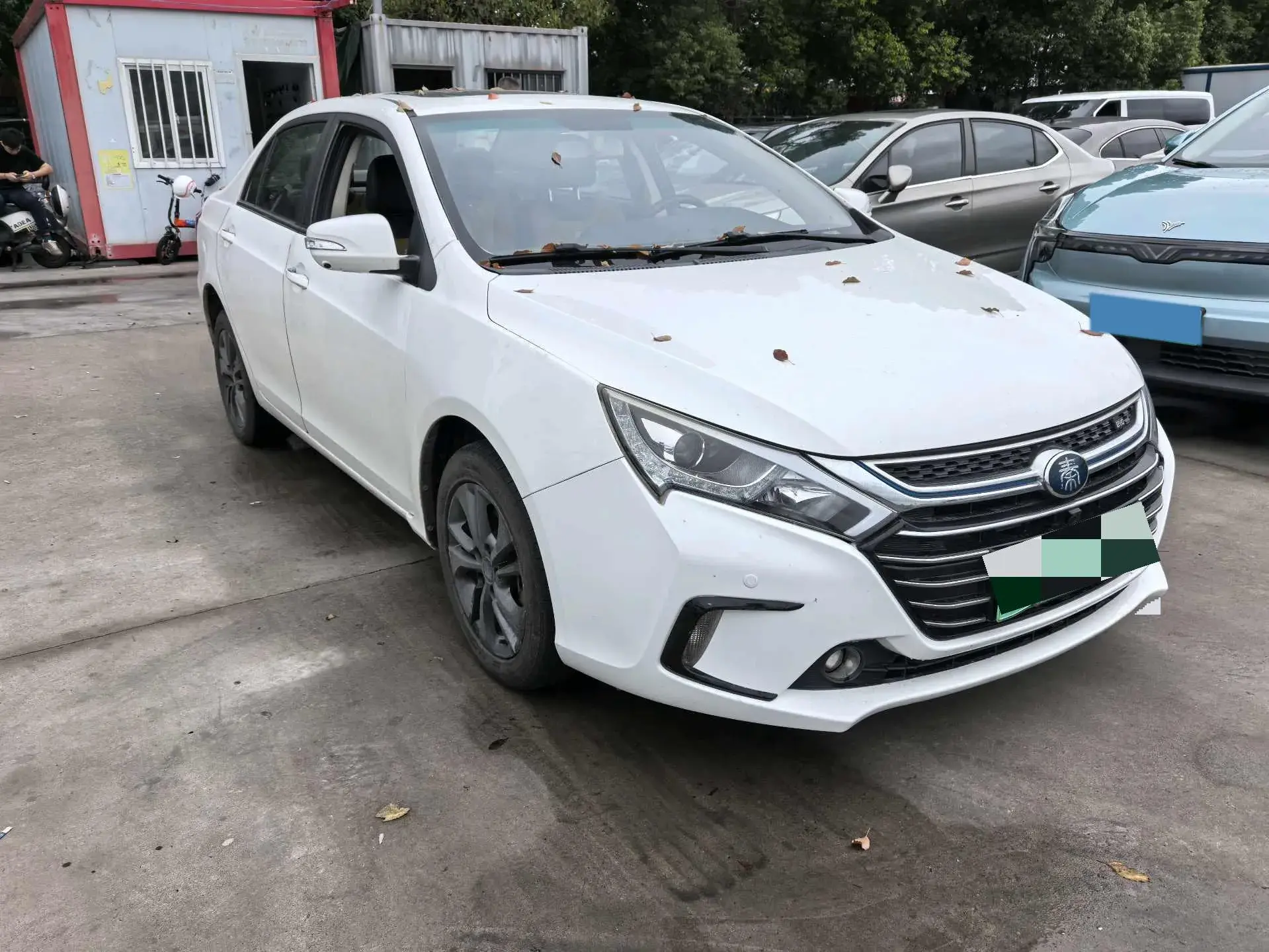 2017 BYD QIN thumbnail 2