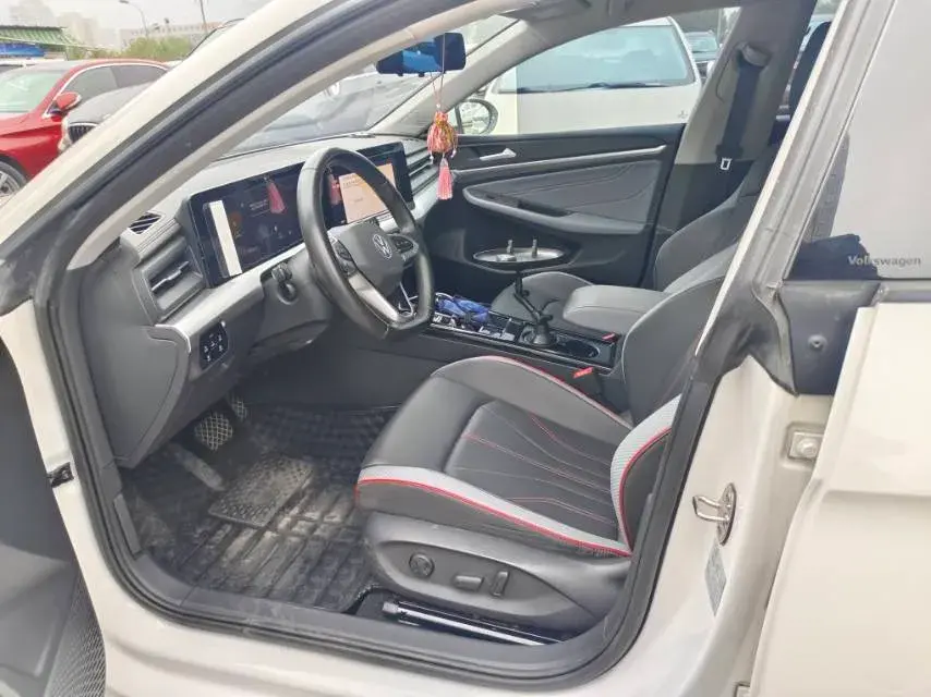 2022 VOLKSWAGEN LAMANDO thumbnail 4