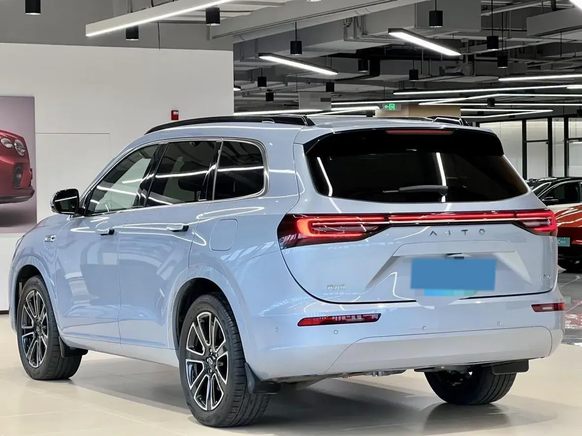 2024 AITO AITO thumbnail 4