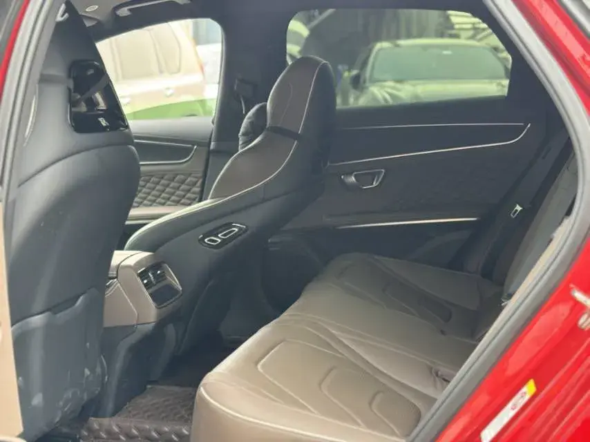 2022 BYD HAN thumbnail 3