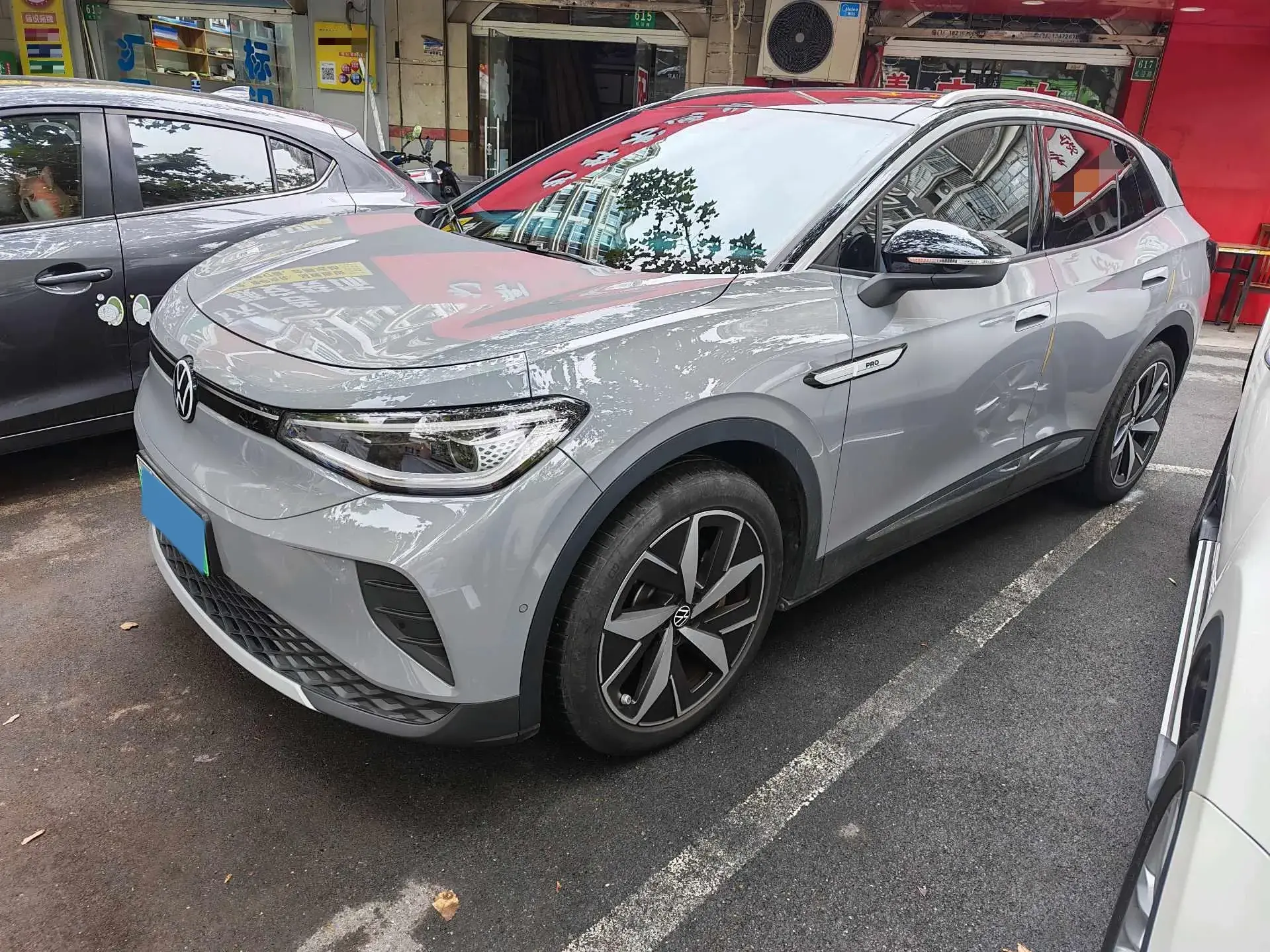 2022 VOLKSWAGEN ID.4 view 1