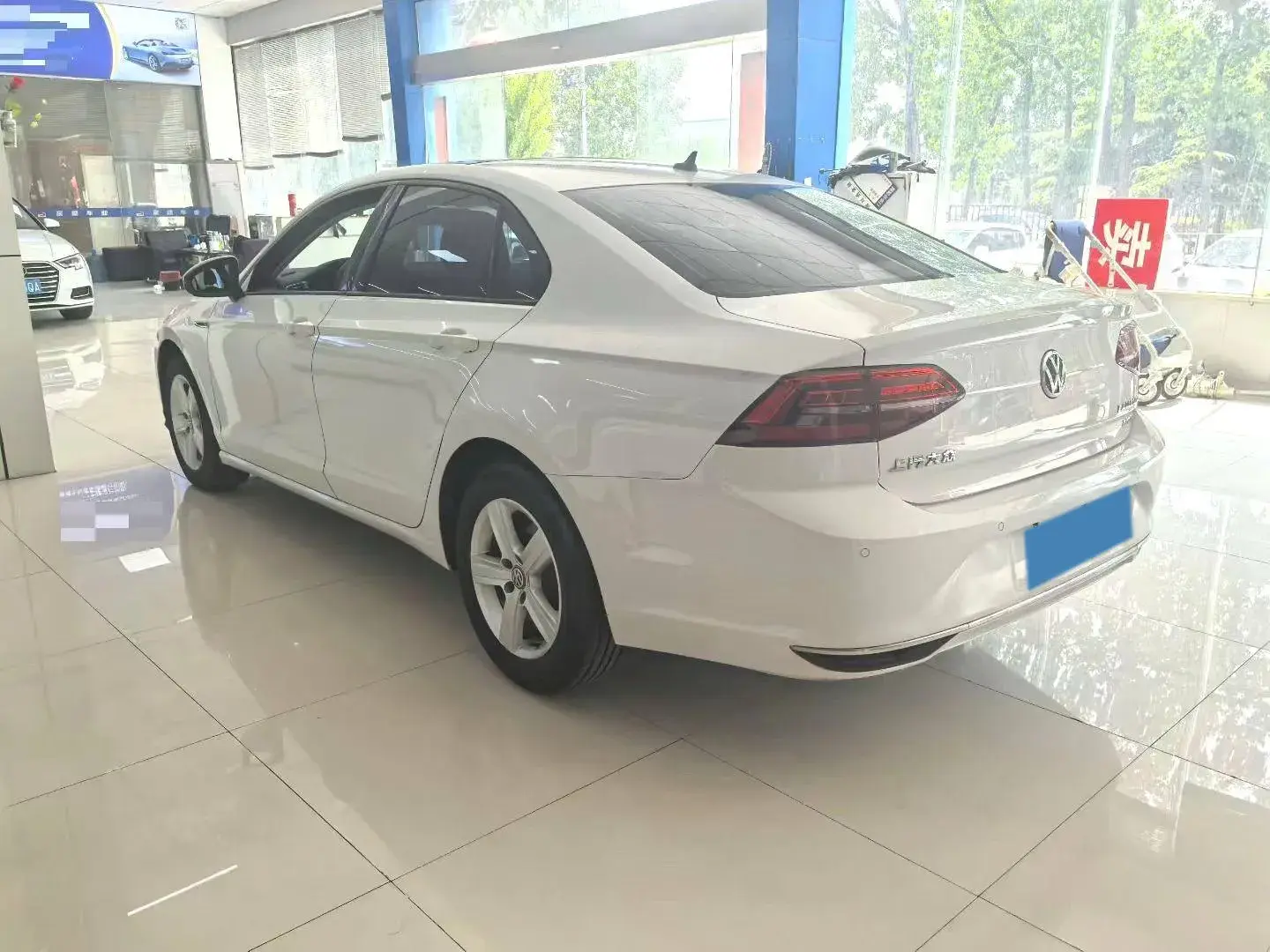 2019 VOLKSWAGEN LAMANDO thumbnail 4